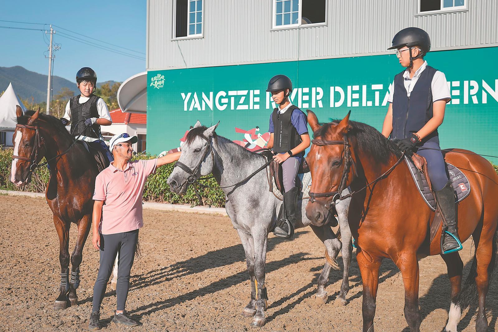 yid, 等骑手头戴, src yid, 等骑手头戴, src